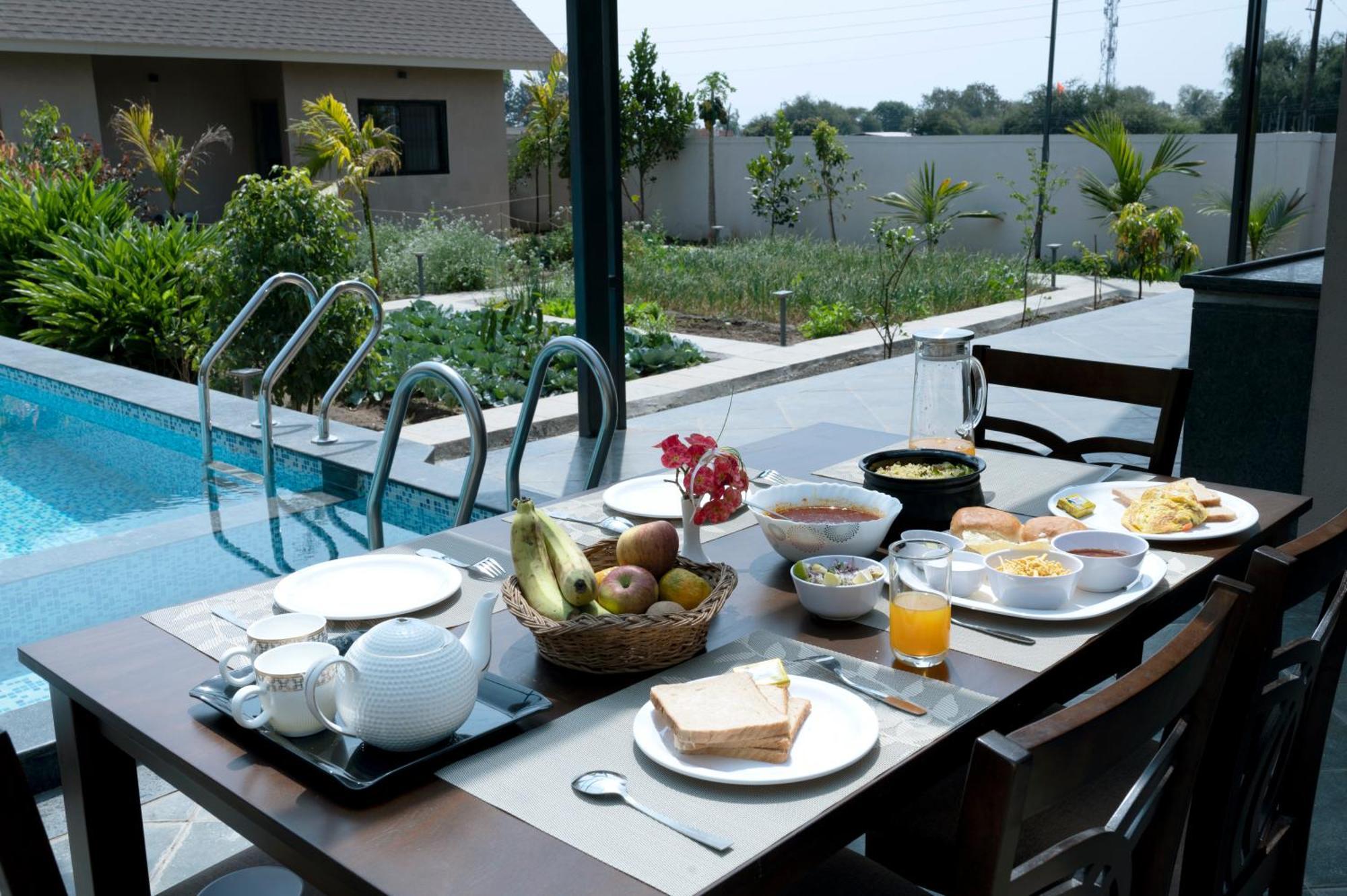 Saffronstays Eden, Nashik - Pet-Friendly Villa With Pool, Jacuzzi & Grape Farm Buitenkant foto